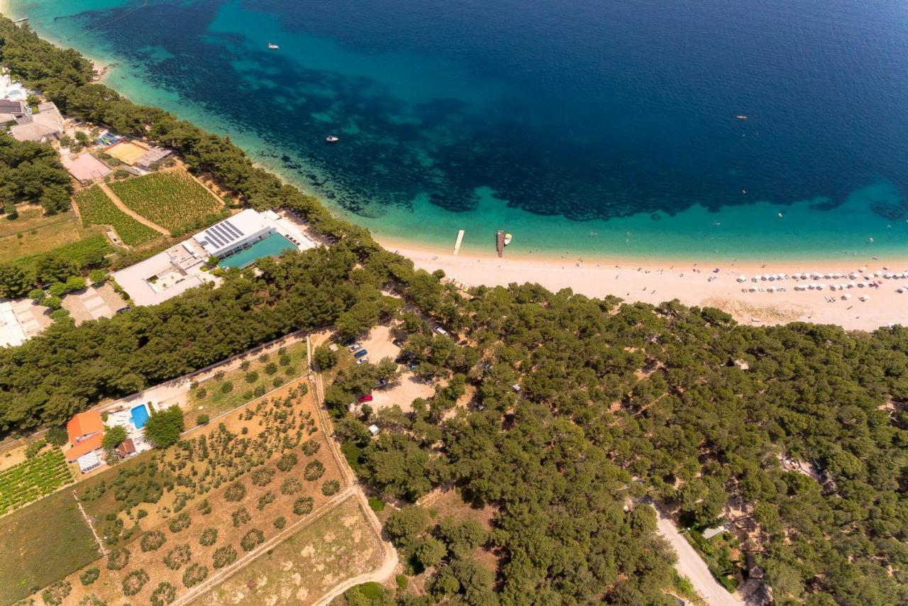 Villa Zlatni Rat With Pool By The Beach Zlatni Rat In Bol - Brac Kültér fotó